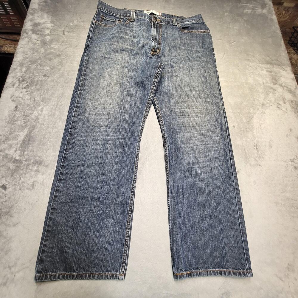 Levi's 505 Jeans Mens 40x30 Blue Medium Wash Straight Regular Denim Pockets